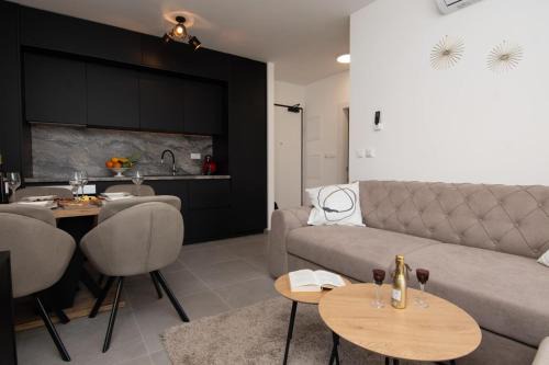 Sinj Apartment | Studio Apartman Apollonia