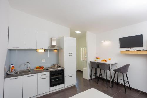Kastel Stari Apartment | Studio apartman Maris