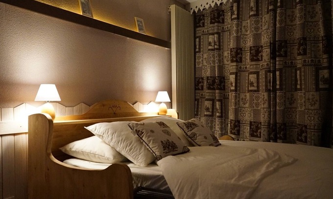 Villard-de-Lans Apartment | STUDIO APARTMENT SLEEPS 4, BALCONY, HEART OF RESORT, ALL COMFORTS