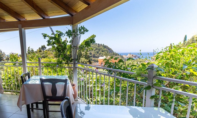 Lakones Apartment | Studio Apartment "Arianna Studio Ground Floor 8" with Sea View, Shared Pool & Wi-Fi