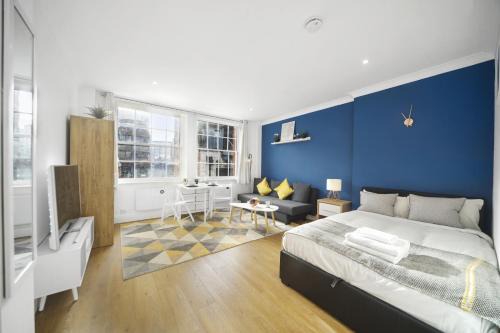 Portsoken Apartment | Studio Apartment by Homely Stays