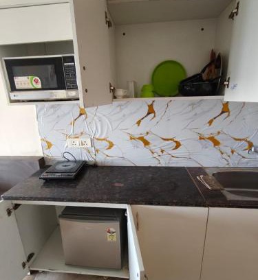 Greater Noida Bed & Breakfast | Studio apartment by La Valentino