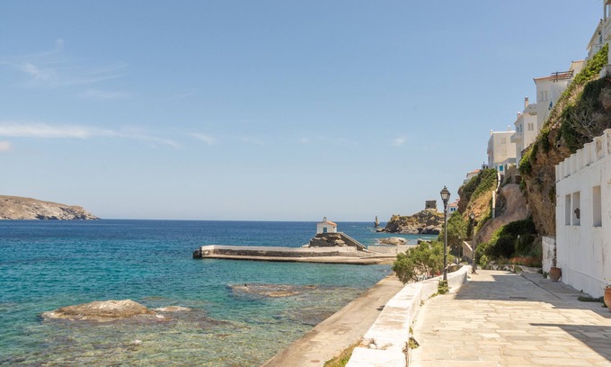 Paleopolis Apartment | Studio Apartment 'Captain's Nest' with Private Terrace, Wi-Fi and Air Conditioning