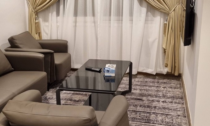 Azaiba Apartment | Studio apartment in Hail south , Muscat