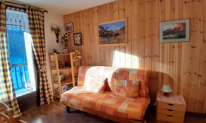 Nevache Apartment | Studio apartment in the mountains (1600 m.a.s.l.) Full southern exposure