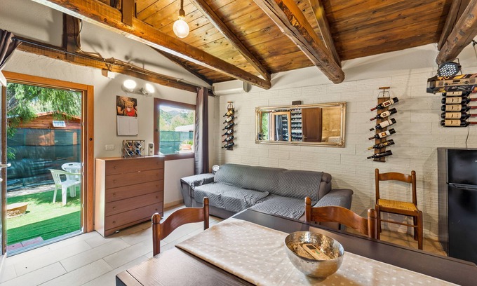 Villaggio delle Mimose Apartment | Studio Apartment "Casa delle Rose" with Mountain View, Shared Pool & A/C