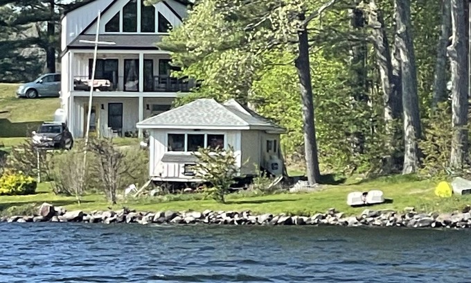 Winthrop Apartment | Studio apartment Maine Lake Cobbessee Fishing Swimining boating