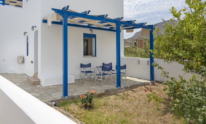 Livadi Apartment | Studio Apartment 'Studios Ninemia Serifos 3' with Sea View, Wi-Fi and Air Conditioning