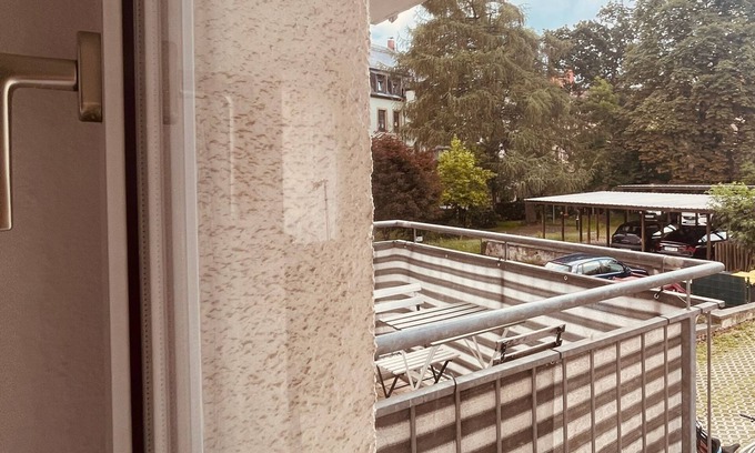 Dresden Apartment | Studio apartment with balcony in Pieschen