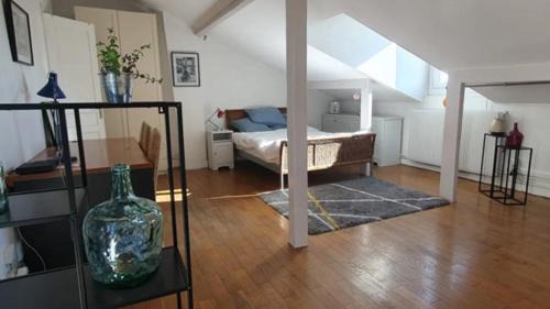 Bois-Colombes Apartment | Studio au calme avec vue à 10 mn du centre de Paris