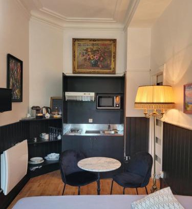 Aix-les-Bains City Center Apartment | Studio au Palace Le Splendide