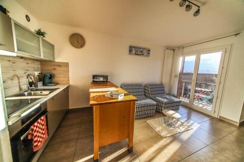 Embrun Apartment | Studio au plan d eau