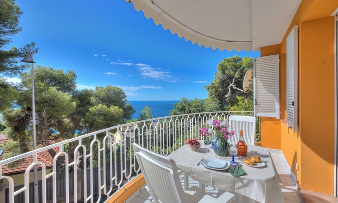 Cap d'Ail Apartment | Studio Azur, Cap D'ail, France