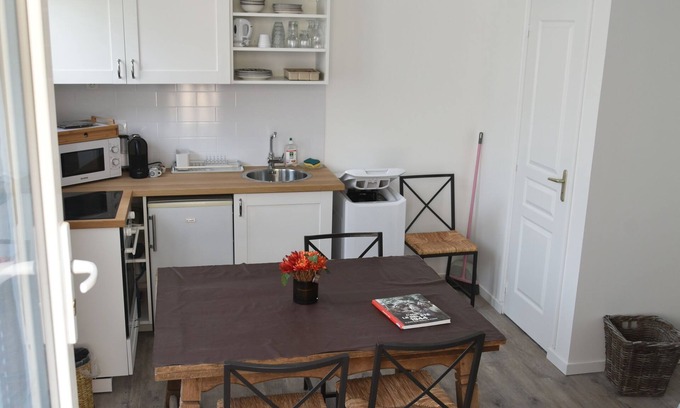 Ouistreham Apartment | Studio BEACH ENTRANCE and Free Parking