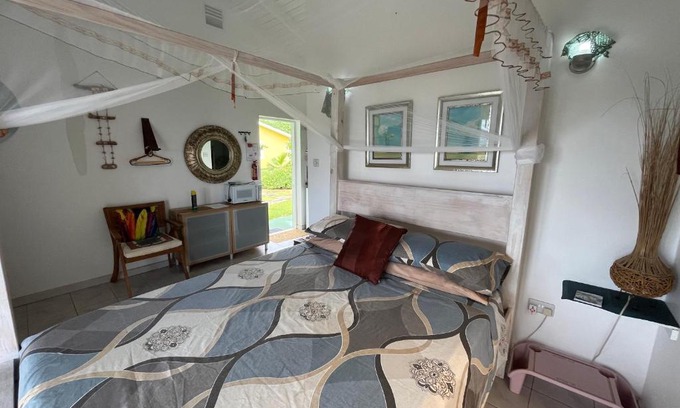 Argyle House | Studio Blu at Waves Villa Guesthouse