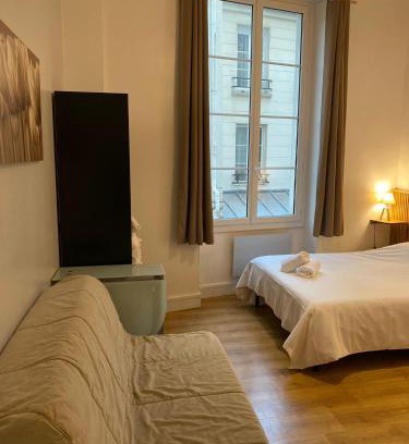 Bonne-Nouvelle Apartment | Studio Bonne Nouvelle