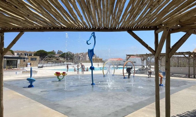 Le Barcares Apartment | Studio Cabine 4 Pers Piscine Parking Climatisé Vue Barcares