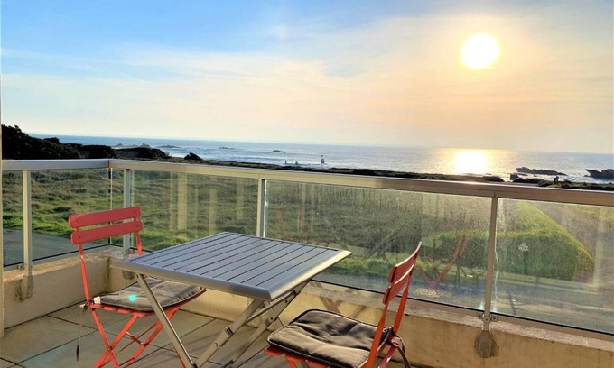 Quiberon Apartment | Studio cabine cosy à Quiberon avec vue mer et garage - FR-1-478-184