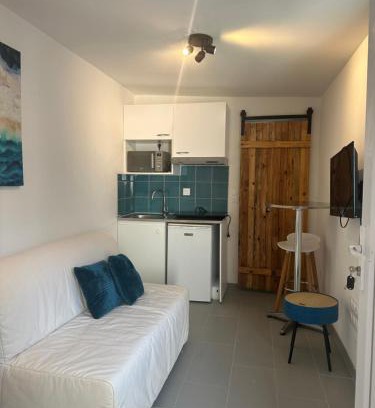 Aulnay-sous-Bois Apartment | Studio calme et central