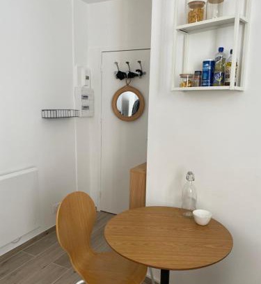 Saint-Germain-en-Laye Apartment | Studio centre ville proche RER A wifi
