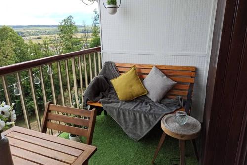 Montrichard Val de Cher Apartment | Studio Charmant avec vue magnifique!