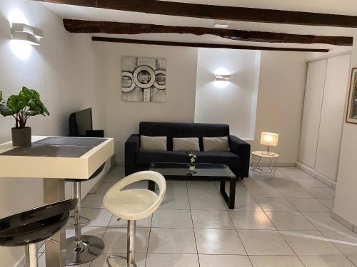 Vence Apartment | Studio Cité historique