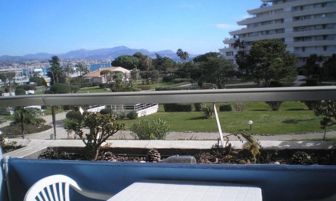 Villeneuve Loubet Beach Apartment | Studio Climatisé avec Terrasse, Piscine Privée et Accès Mer, Villeneuve-Loubet - FR-1-252A-38