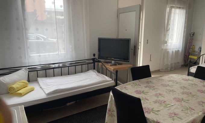 Mitte Apartment | Studio-Comfort-Private Bathroom-Apartment EG