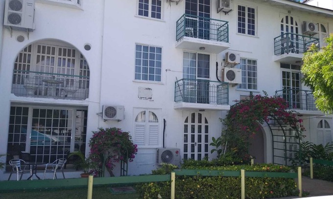 Ocho Rios Apartment | Studio Condo With Wi-fi, Ocho Rios