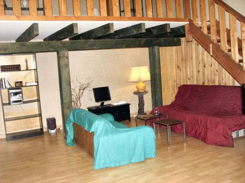 Beaumont-du-Perigord Apartment | Studio confortable près de Beaumont-du-Périgord, 60 m², cheminée