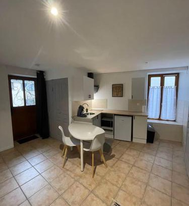 Issoudun Apartment | Studio cosy la Théols à Issoudun