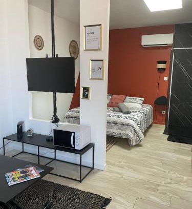 Colombier-Saugnieu Apartment | Studio Cosy tt confort proche aéroport
