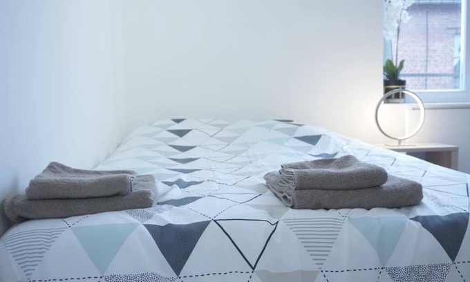 Saint-Quentin Apartment | Studio Cosy2 near train station