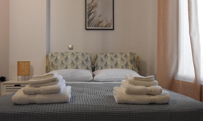 Tolo Apartment | Studio Dionysia