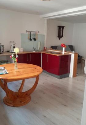Le Cheylard Apartment | studio du cheylard le coquelicot
