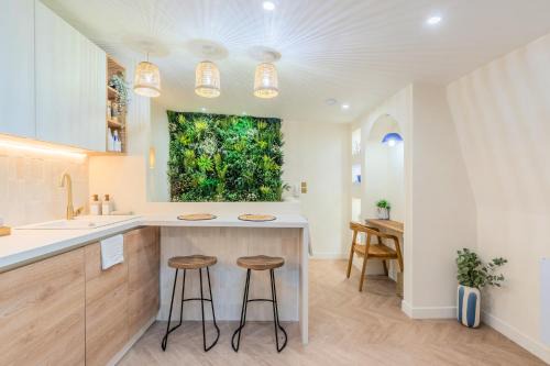 Lille Centre Ville Apartment | Studio duplex standing centre - Lille aux Bleuets