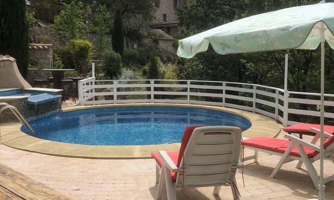 Luceram Apartment | Studio en Pierre Avec Jolie Piscine