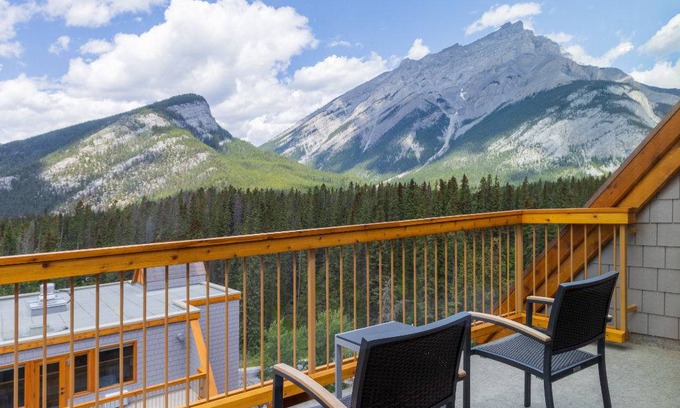 Banff Apartment | Studio flat ∙ 1 bedroom ∙ 3 guests