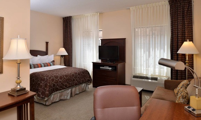 Chesapeake Apartment | Studio flat ∙ 1 bedroom ∙ 3 guests
