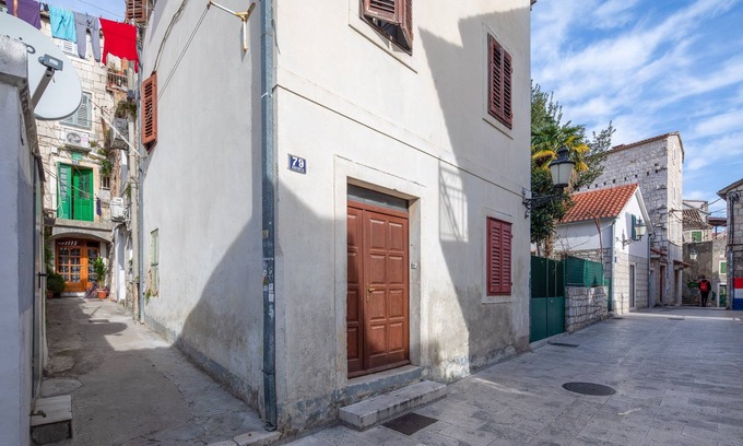 Split Apartment | Studio flat with air-conditioning Split (AS-7596-a)