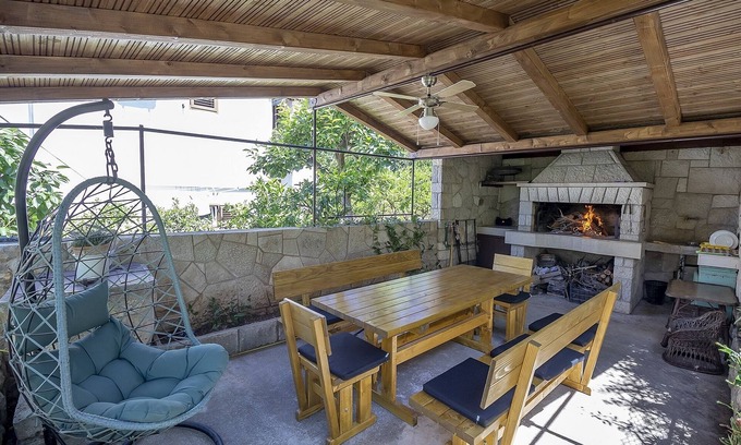 Cove Murtar Apartment | Studio flat with terrace and sea view Mali Lošinj, Lošinj (AS-20594-c)