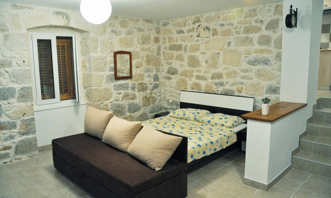 Veli Rat Apartment | Studio flat with terrace Veli Rat, Dugi otok (AS-15006-a)