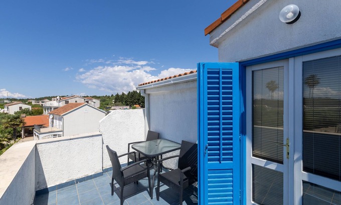 Sucuraj Apartment | Studio flat with terrace and sea view Sućuraj, Hvar (AS-3589-k)