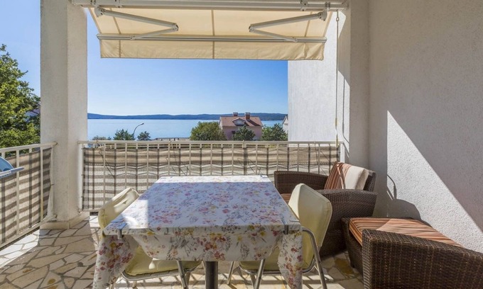 Selce Apartment | Studio flat with terrace and sea view Selce, Crikvenica (AS-4801-a)