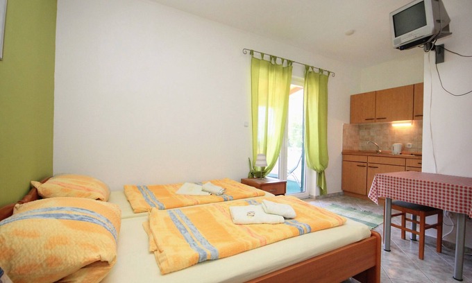 Trsteno Apartment | Studio flat with terrace and sea view Trsteno, Dubrovnik (AS-9107-a)