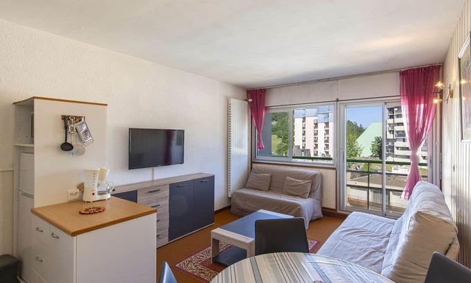 Eaux-Bonnes Apartment | Studio for 4, ski-in ski-out, balcony, equipped kitchenette, Gourette