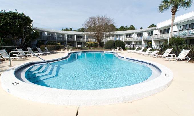 Seagrove Beach Cottage | Studio ground floor the heart of Seagrove Pet considered Must Be Disclosed