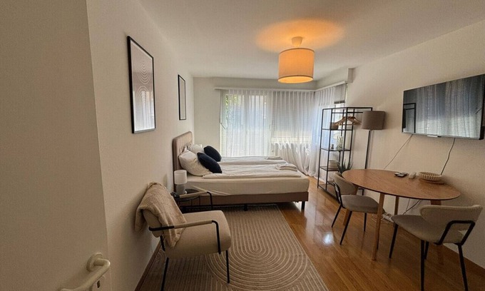 District 6 Apartment | Studio in city center - Crown 13