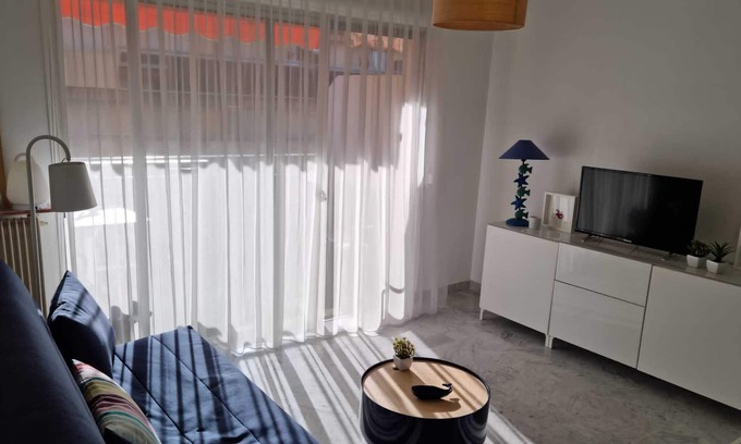 Juan-les-Pins Apartment | Studio in Juan les Pins neighborhood Pinède near sea