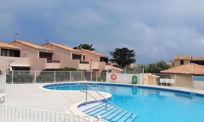 Leucate Apartment | Studio in naturist village - residence Aphrodite in Port Leucate